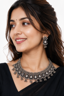 Oxidised Silver Kundan Teardrop Choker Necklace