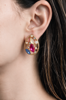 Exotic Flair – Gold-Plated Teardrop Earrings