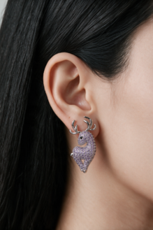 Sparkling Deer-Shaped Stud Earrings with Crystal Rhinestones – Cute Animal-Inspired Jewellery
